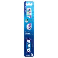 ORAL-B PRO-CLEAN Manual Toothbrush – Removes Plaque & Fights Bad Breath – Medium, 1