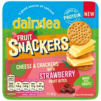 Dairylea Snackers with Strawberry Fruit Bites 64g