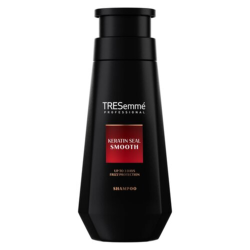 TRESemme Keratin Seal Smooth Shampoo gently cleanses without drying, salon-grade hair care 400 ml