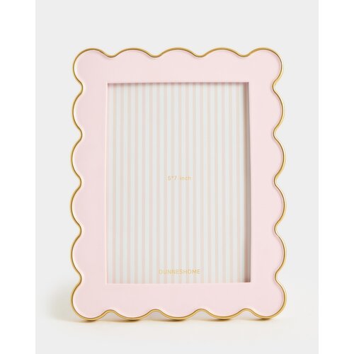 Scallop Frame Pink 5in X 7in