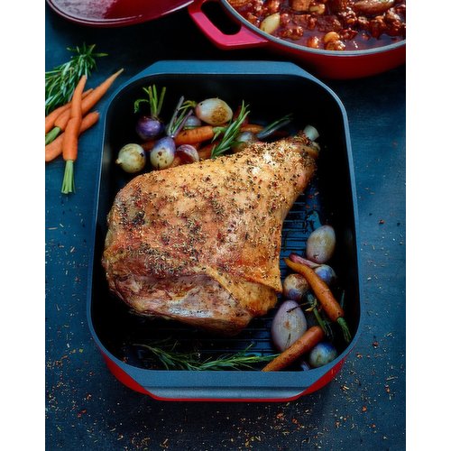 Neven Maguire Universal Roaster Red