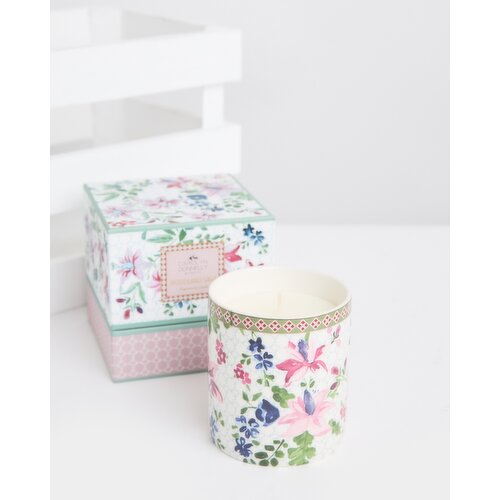 Carolyn Donnelly Eclectic Boxed Candle Pink