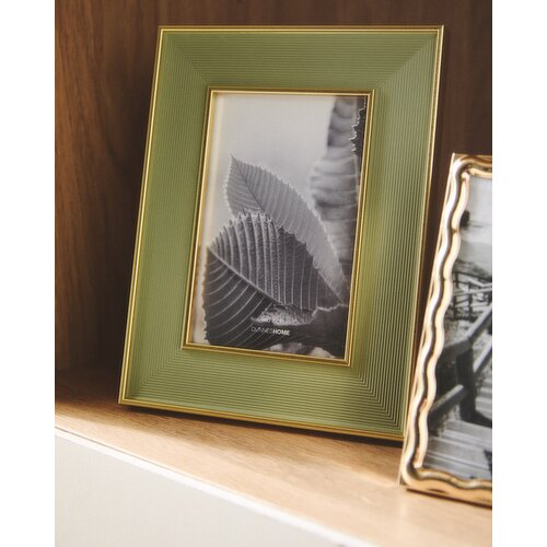 Ridged Colour Frame Green 4in X 6in